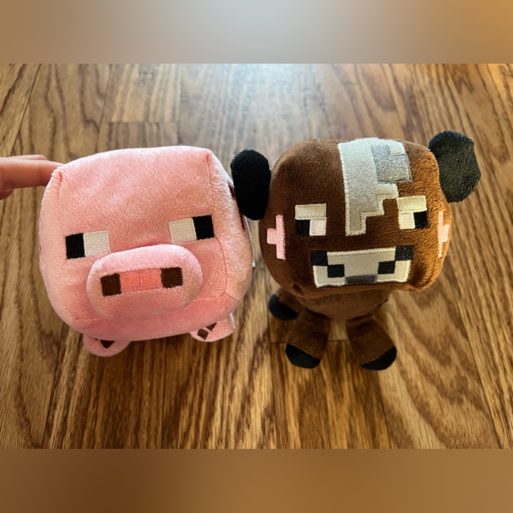 minecraft cow and pig plushies